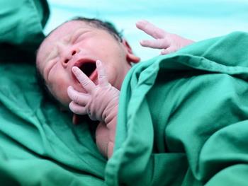 انقلاب در پزشکی، تولد نوزاد دارای سه DNA