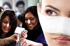 بانداژهای روی بینی نشان دهنده شوق زیاد ایرانی ها به انجام جراحی های زیبایی