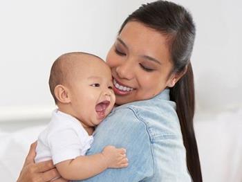 اهمیت شیر مادر برای رشد کودک در 2 سال اول 